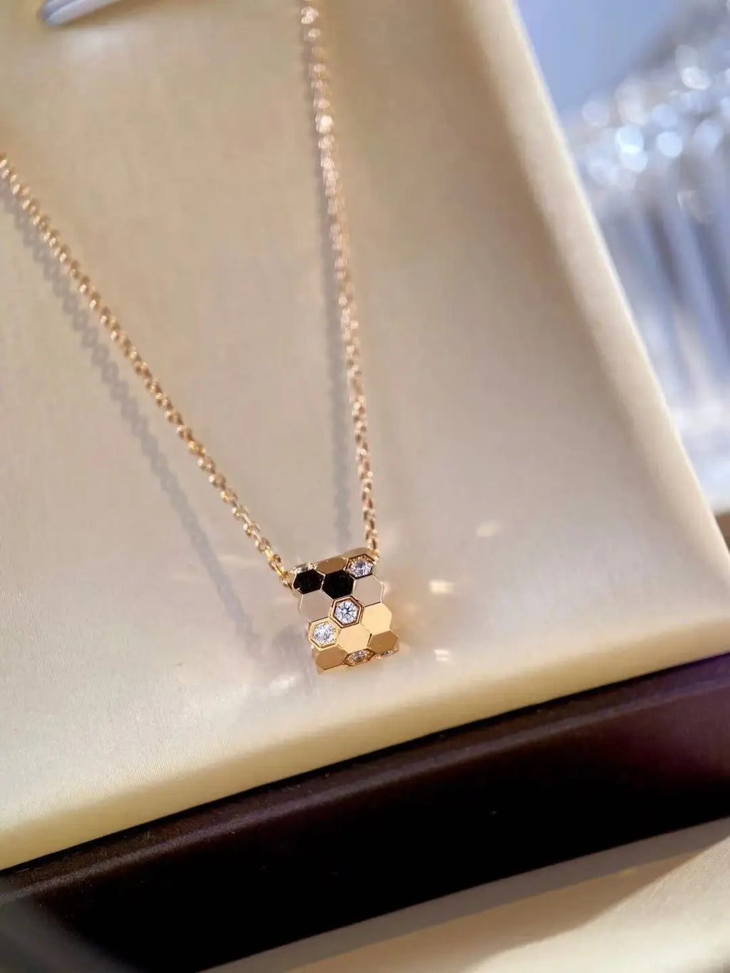 Honeycomb Design S925 Pure Silver Necklace With Diamond inlay, luxurious and Exquisite Women's Fashion Jewelry, Wedding Gift