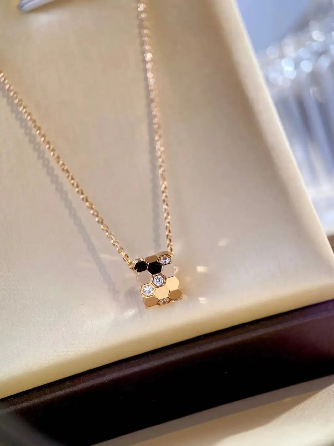 Honeycomb Design S925 Pure Silver Necklace With Diamond inlay, luxurious and Exquisite Women's Fashion Jewelry, Wedding Gift