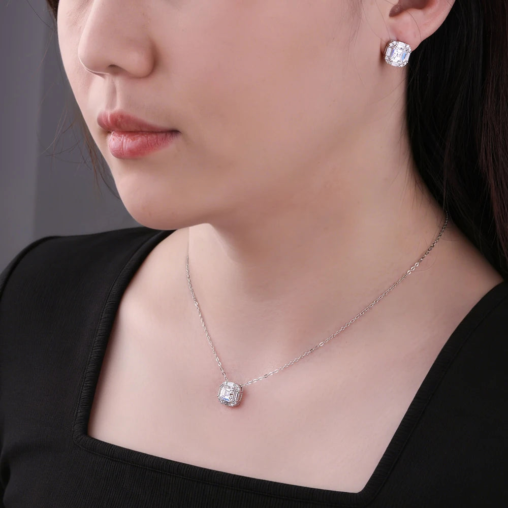 2CT Asscher Cut Moissanite Necklace for Women 925 Sterling Silver Baguette Halo Lab Diamond Pendant Bridal Wedding Jewelry Gifts