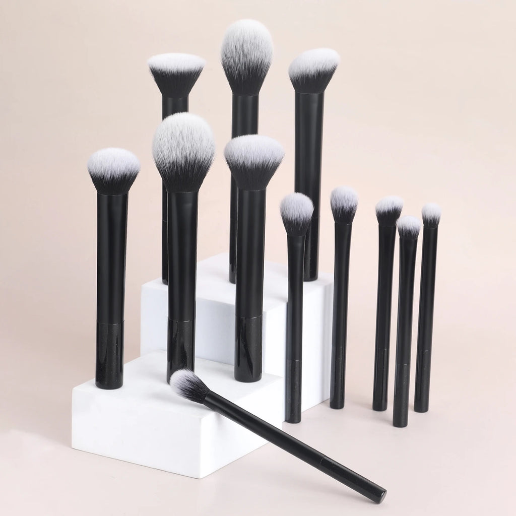 12pcs Professional Makeup Brush Set – Multifunctional Cosmetic Brushes