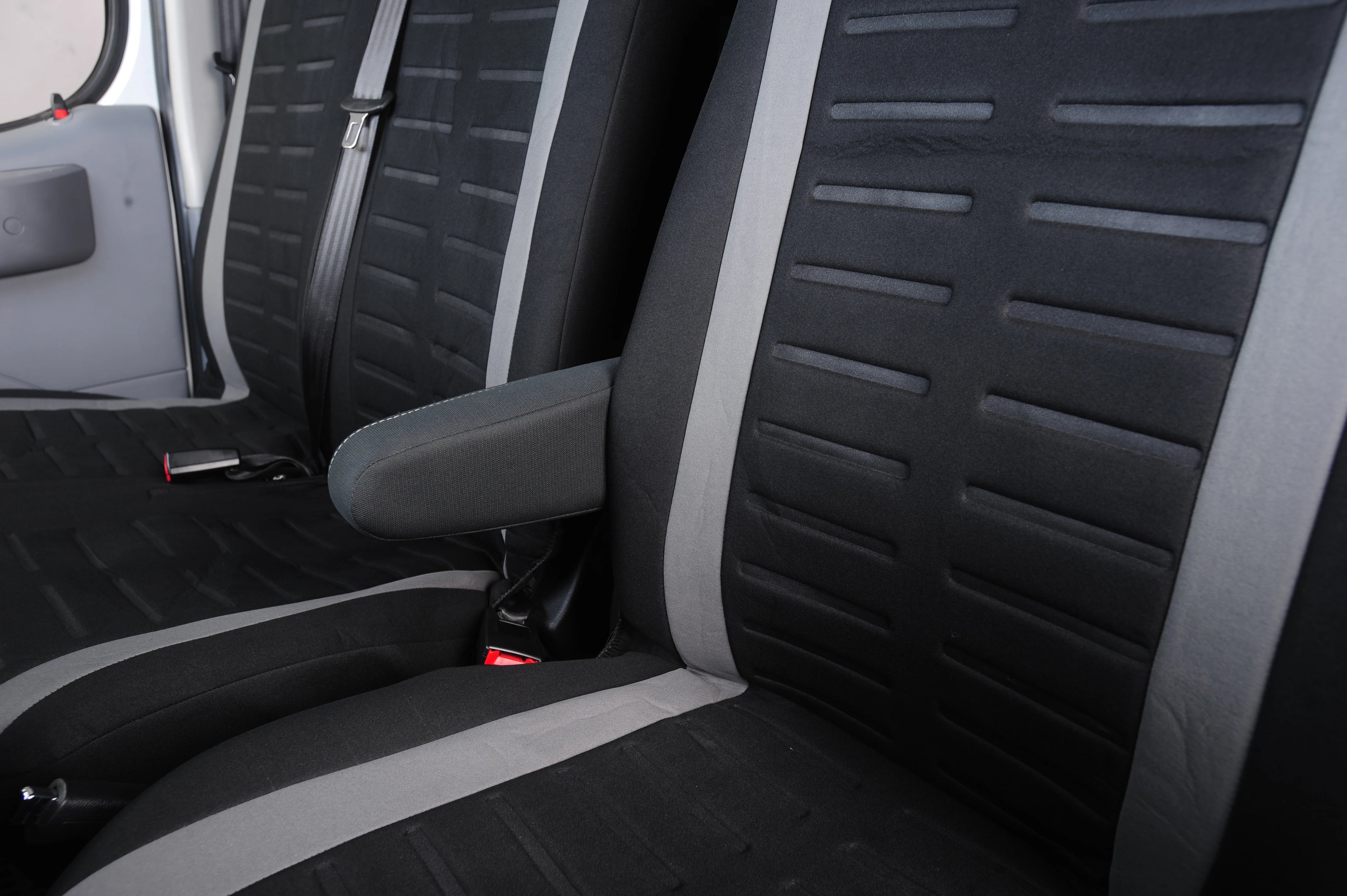 Universal 3D Stripe Seat Covers — Fits Most Vans & Trucks, 2+1 Front Seat Cover Set