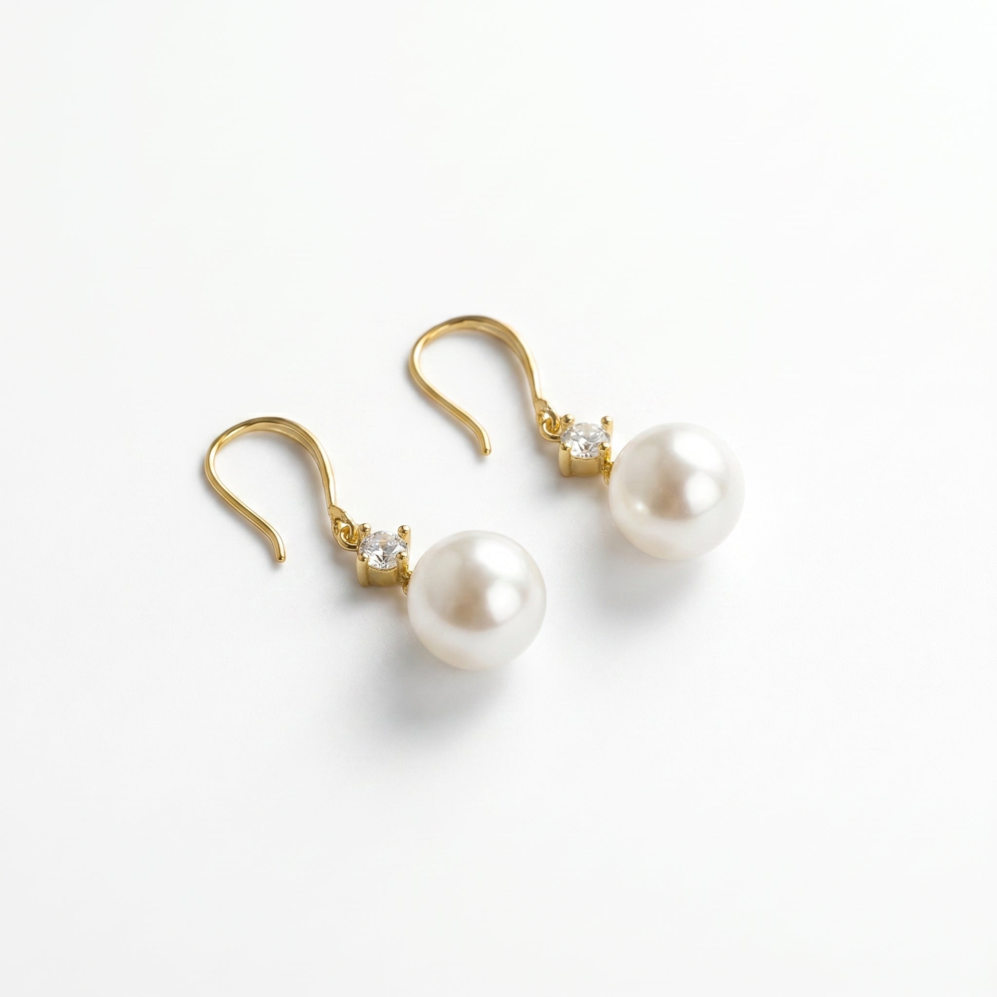 Freshwater Pearl Drop Earrings in 925 Sterling Silver with 18K Gold Plated Hooks